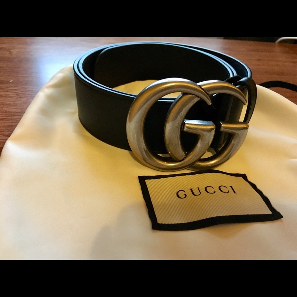 Gucci Black Belt with Silver Buckle
